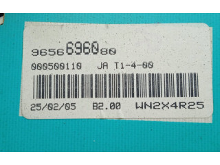 Přístrojová deska Citroen Berlingo 2005 9656696080, 1.ENCHUFE