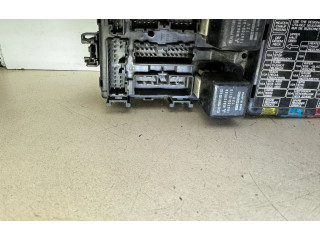 Блок предохранителей MR360372 Mitsubishi Galant