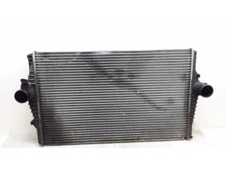 Интеркулер  31274554   Volvo S60 2.4