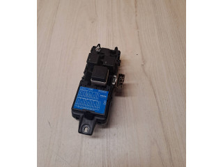 Pojistková skříňka 30807016 Volvo S40, V40 2002