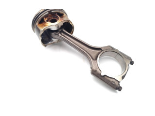 Поршень с шатуном