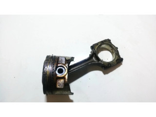  Поршень с шатуном    Mitsubishi Carisma для бензинового двигателя 1.6