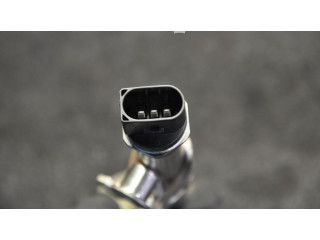 Топливная рампа 04E133320D   Volkswagen PASSAT B8  