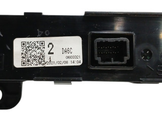 Дисплей    DA6C   Mazda CX-3