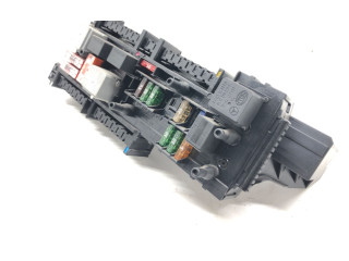 Pojistková skříňka 0-1670658-1 Mercedes-Benz GLK (X204) 2008