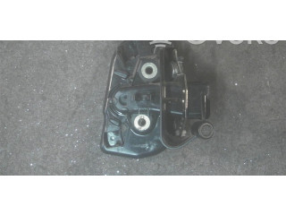 Zámek zadních dveří 7H0843604K, 7E0843604E Volkswagen Caddy 2005