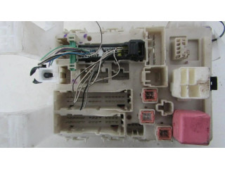   Pojistková skříňka 8273002120A   Toyota Auris 150 2008