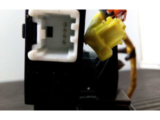 Подушка безопасности водителя Z90C550107, E3-B5-23-4   Mazda 323