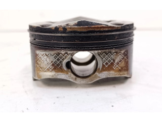 Píst Subaru Outback (BT)