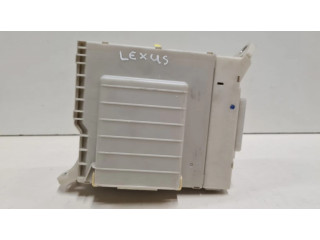 Блок предохранителей 8267253040, 13796G03 Lexus IS 220D-250-350