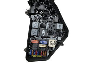 Pojistková skříňka 7L0937615B Audi Q7 4L 2007