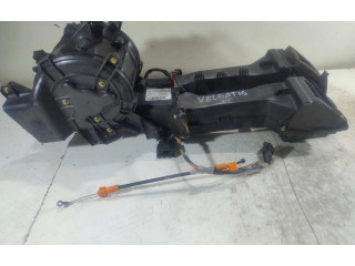 Вентилятор печки    8200010556   Renault Vel Satis