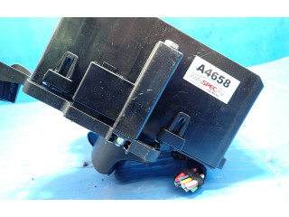 Блок предохранителей  AV1T-14A005-DFE, 8V51-14536-KC   Ford B-MAX    