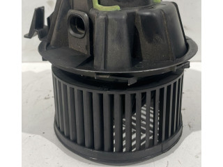 Вентилятор печки       Dacia Duster