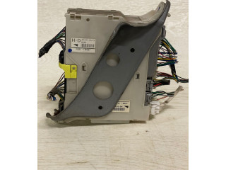 Pojistková skříňka 8273030272, 9896 Lexus GS 300 350 430 450H 2007