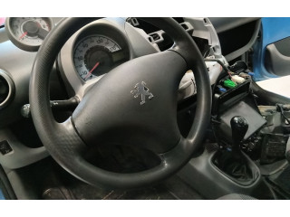 Подушка безопасности водителя    Peugeot 107