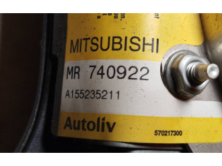 Руль Mitsubishi Carisma 1996 - 1999 года MR740922, 570217300