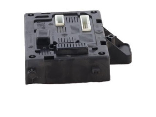 Модуль управления BSM 8200674661   Renault Clio III    