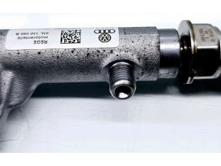 Топливная рампа 03L130089B Audi A1