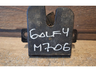 Замок багажника 1J6827505B    Volkswagen Golf IV 1998 - 2005 года