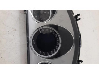 Přístrojová deska Mercedes-Benz E W212 2011 A2129004113, 1333