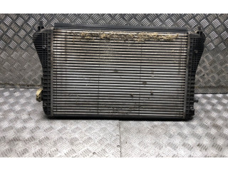 Интеркулер 1K0145803BN Volkswagen Golf VI