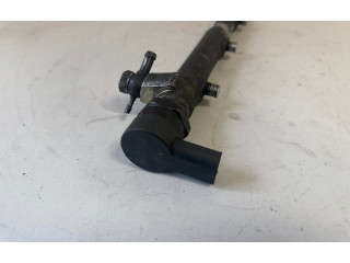 Vstřikovací lišta A6110780449, 20357225 Mercedes-Benz Vito Viano W639 646.982