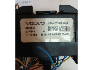 Блок предохранителей  8651548, 8651547   Volvo V70    
