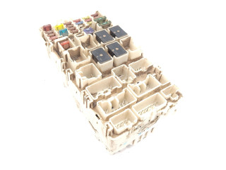 Блок предохранителей G8C541M, 072206 Mitsubishi L200