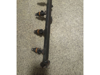 Vstřikovací lišta 1734355 BMW 3 E36 M42b18