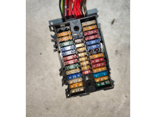 Блок предохранителей    Volkswagen Transporter - Caravelle T5    