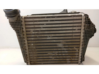 Интеркулер 95B145804E Porsche Macan 2.9