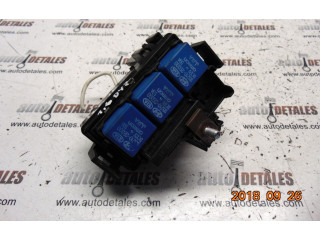 Блок предохранителей 1879001034 Hyundai i30