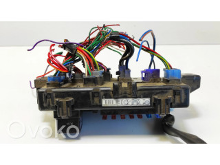 Блок предохранителей    Daihatsu Sirion    