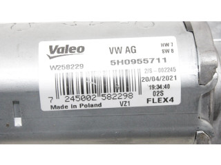 Моторчик заднего дворника 5H0955711 Skoda Octavia Mk4