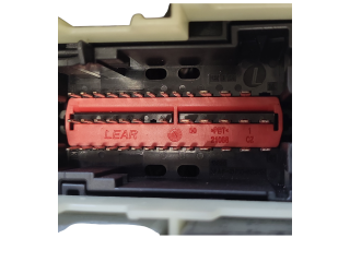 Pojistková skříňka AV6T14A067AB, AV6T14A076AB Ford C-MAX II 2011