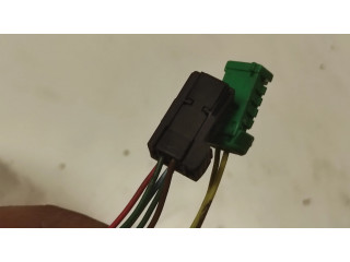 Зеркало электрическое левое Citroen C4 I 2004-2010 года