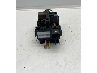 Блок предохранителей  9812661980, A006C801   Peugeot Partner III    