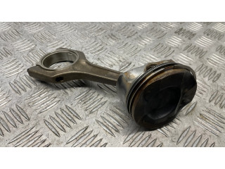 Píst 7528540 BMW 1 E81 E87 pro benzínový motor 2.0 N43B20A