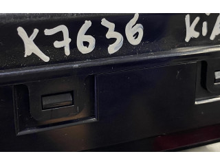 Дисплей    957101H300   KIA Ceed