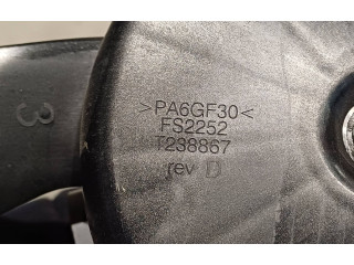 Вентилятор радиатора 8052M00000 Dacia Sandero