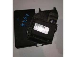   Pojistková skříňka    Volkswagen New Beetle 2008