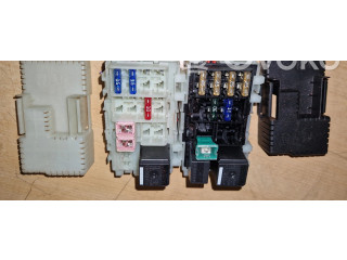 Блок предохранителей    Volvo V70    