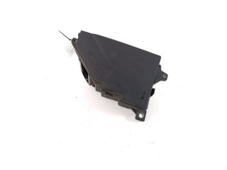 Блок предохранителей  31398000   Volvo XC90    