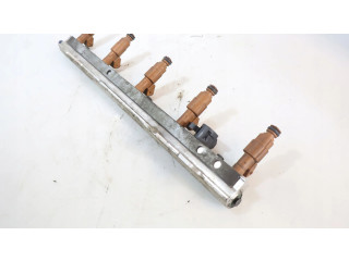 Топливная рампа    Volvo XC90  