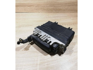 Блок управления двигателем Блок управления 8a0907311m, 0261203186 Volkswagen Golf III