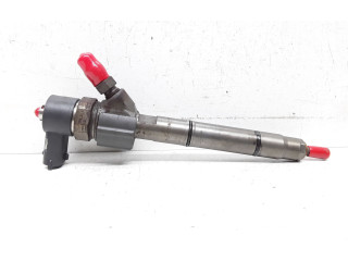 Форсунка 0445110320, 338002A900    KIA Ceed  D4FB 