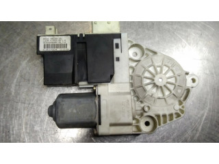 Передний двигатель механизма для подъема окон