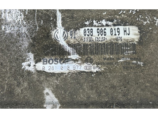 Блок управления двигателя 038906019HJ, 0281010977 Skoda Octavia Mk1 (1U)