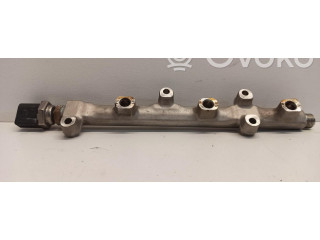 Топливная рампа 04C133320G Audi A1